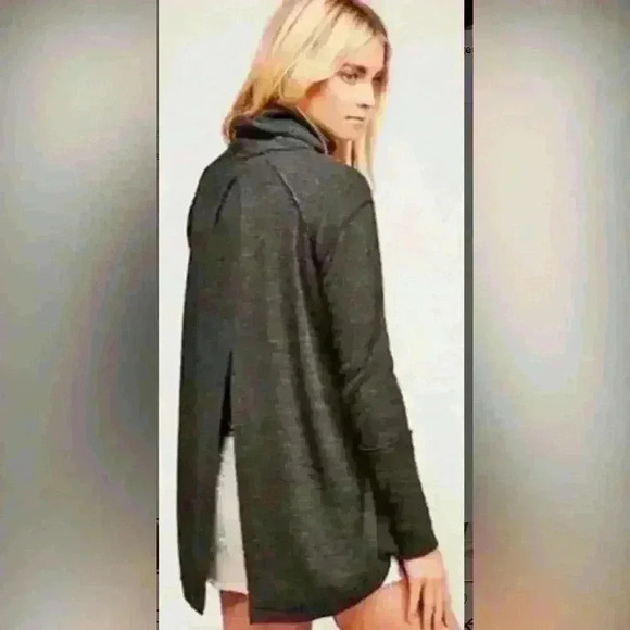 We The Free/ Free People Split Back Turtleneck Sweater - Picture 4 of 6